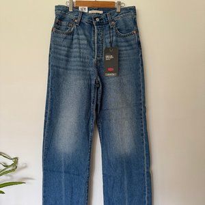 Levi's Ribcage Straight Ankle Jeans